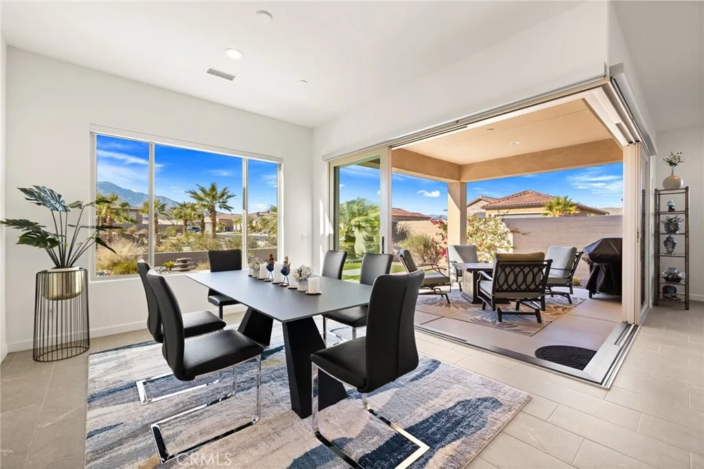 11 Chablis, Rancho Mirage, California 92270 home-pic-12