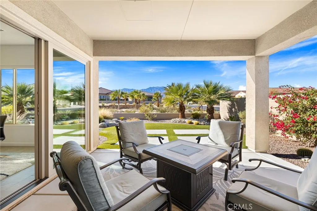 11 Chablis, Rancho Mirage, California 92270 home-pic-45