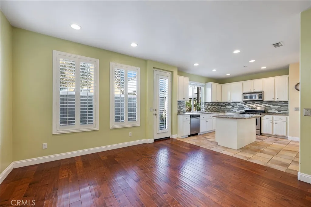 11 Springwater Dr, Buena Park, California 90621 home-pic-17