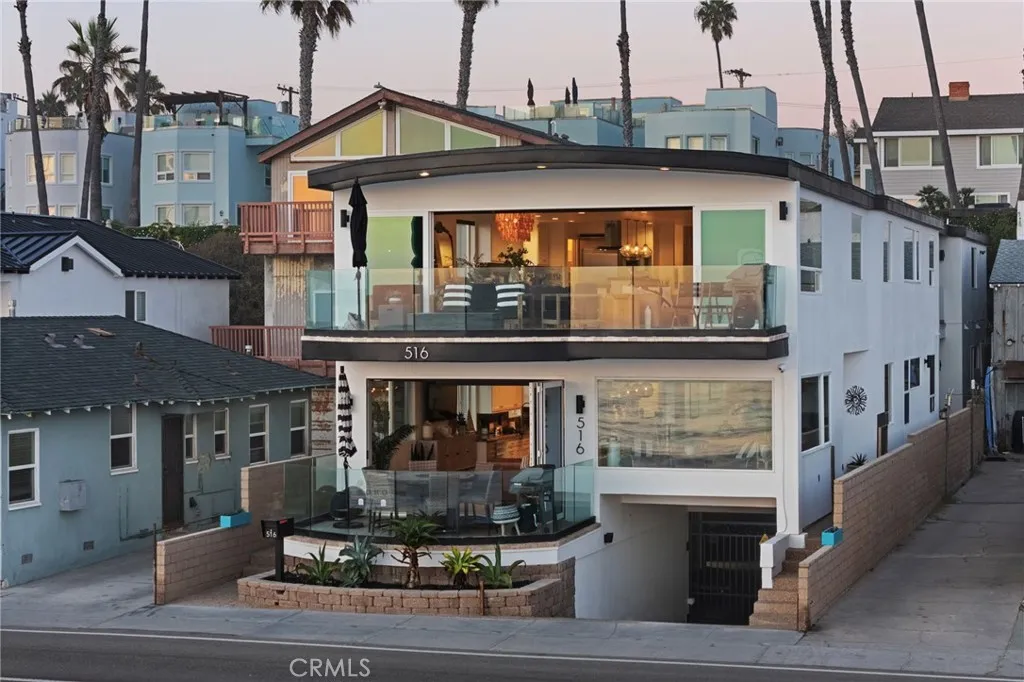 516 S S The Strand, Oceanside, California 92054 home-pic-0