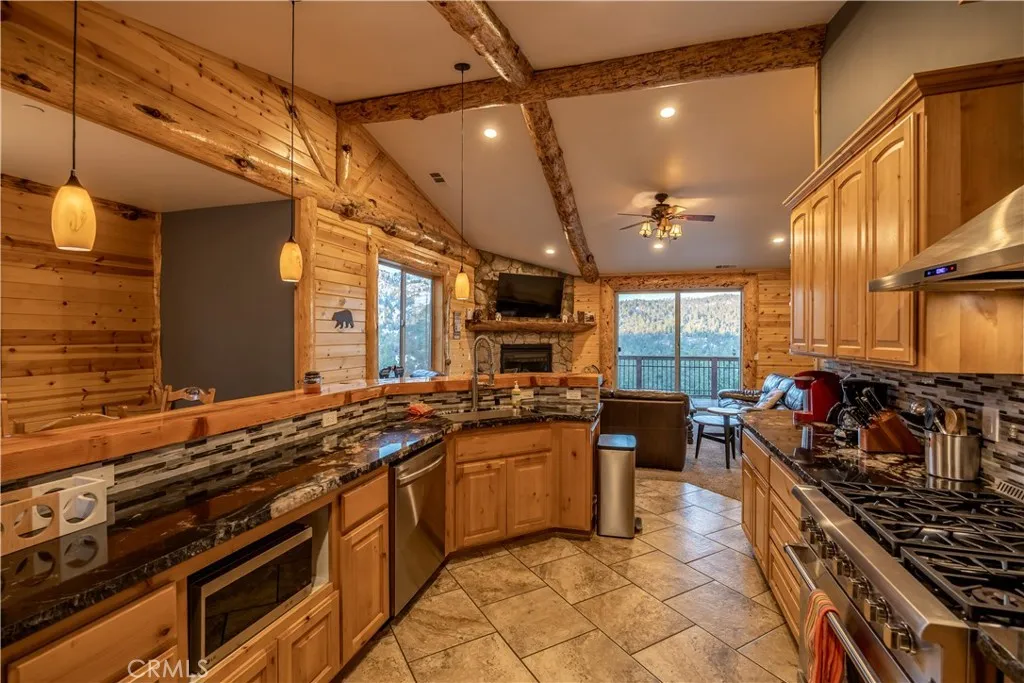 43451 Sheephorn Road, Big Bear Lake, California 92315 home-pic-6