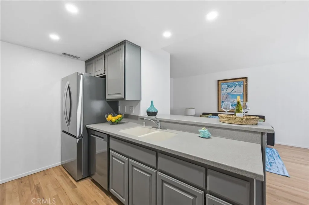 4320 Glencoe Avenue 2, Marina Del Rey, California 90292 home-pic-17