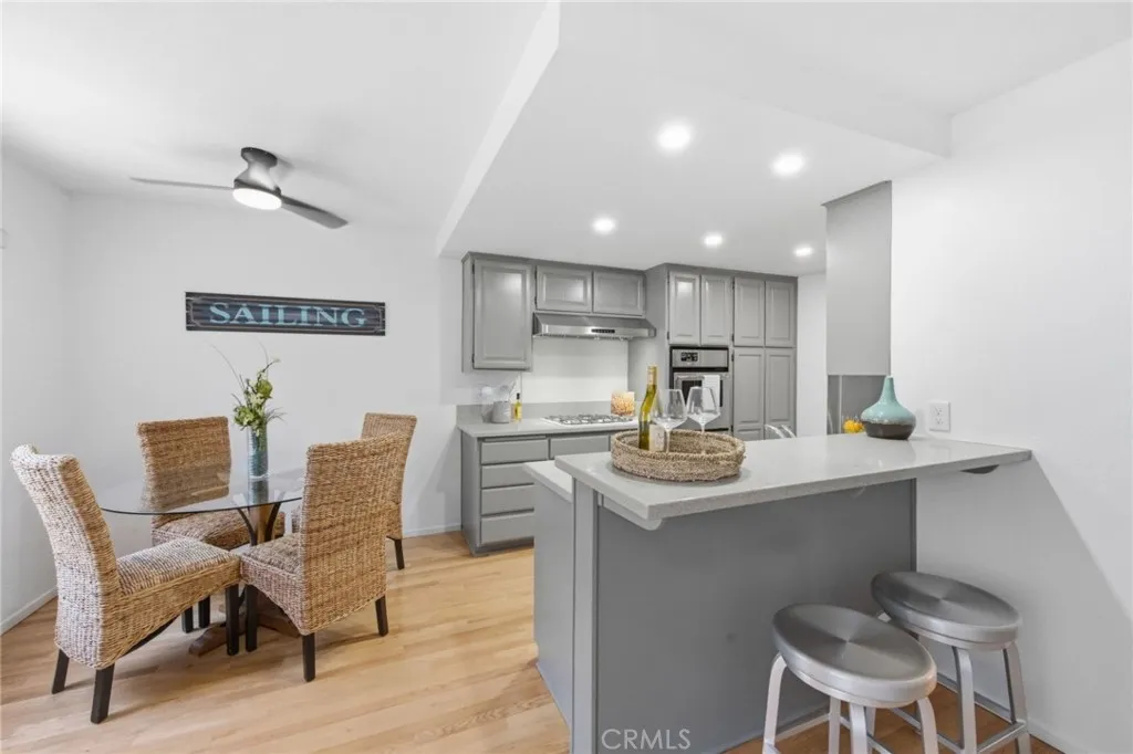 4320 Glencoe Avenue 2, Marina Del Rey, California 90292 home-pic-12