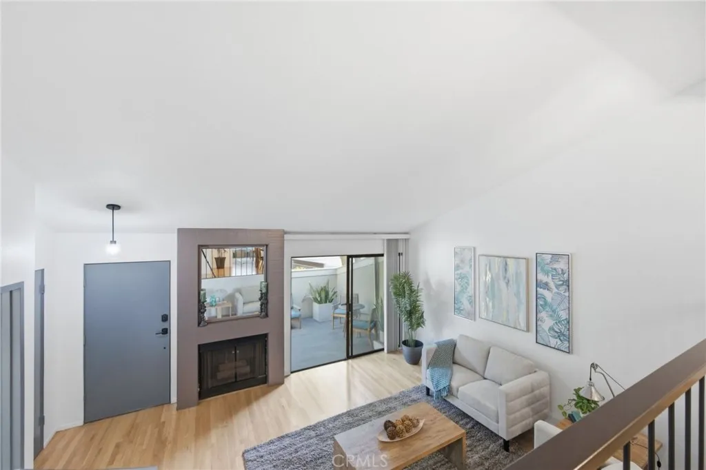 4320 Glencoe Avenue 2, Marina Del Rey, California 90292 home-pic-5