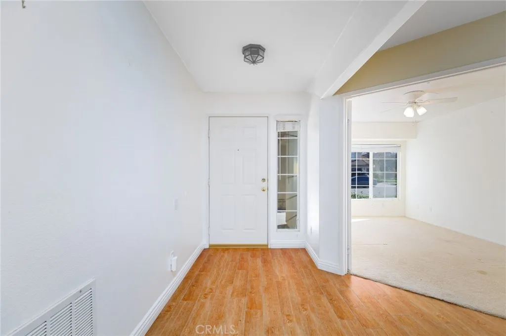 833 Empressa Court, Hemet, California 92543 home-pic-3
