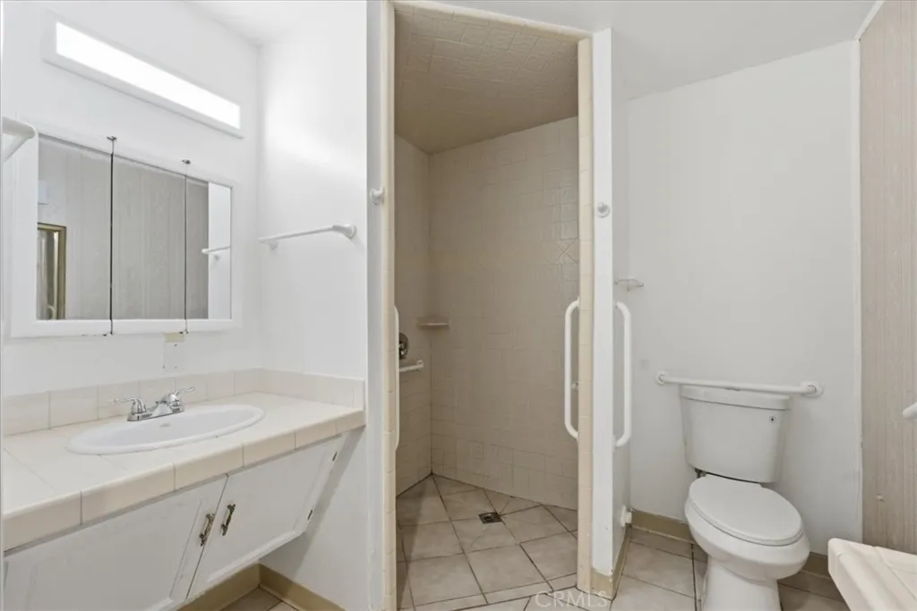 22745 Palm Avenue H, Grand Terrace, California 92313 home-pic-14