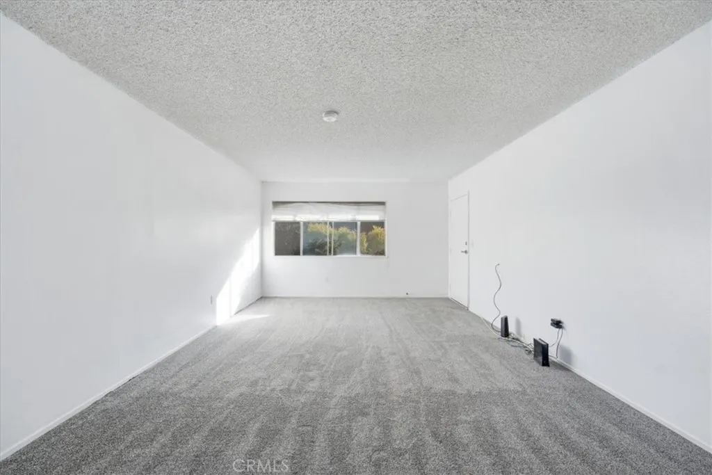 22745 Palm Avenue H, Grand Terrace, California 92313 home-pic-4