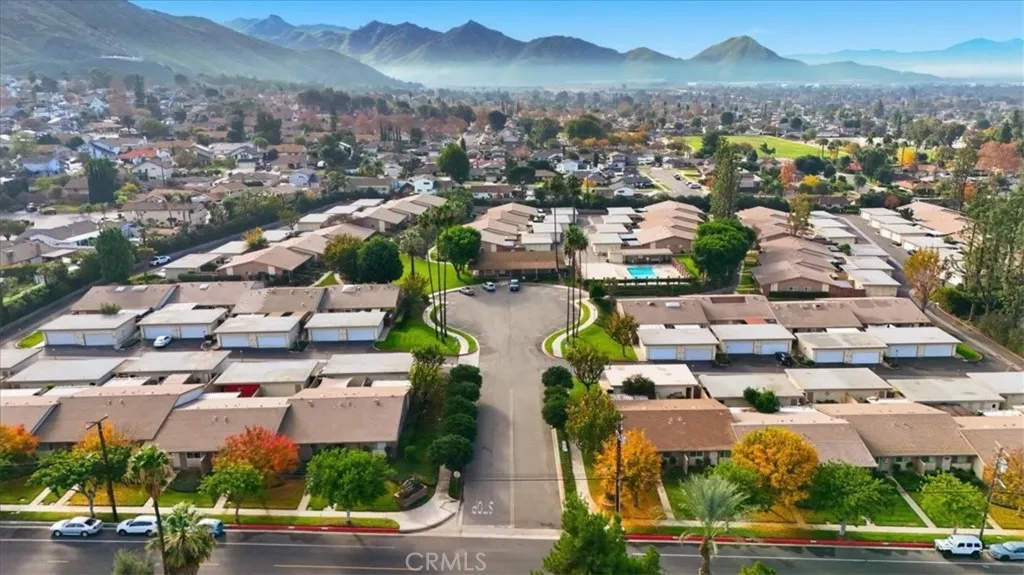 22745 Palm Avenue H, Grand Terrace, California 92313 home-pic-18