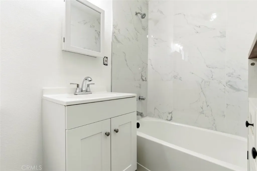 19449 Chamisal, Adelanto, California 92301 home-pic-25