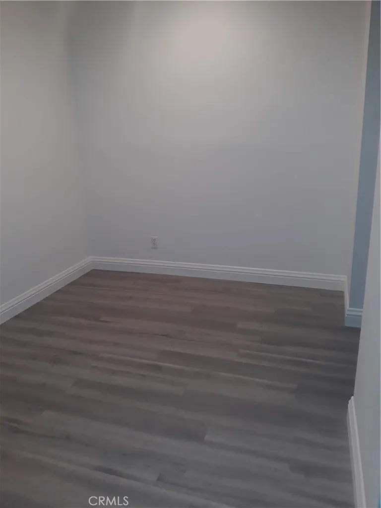 435 E Tamarack, Inglewood, California 90301 home-pic-6