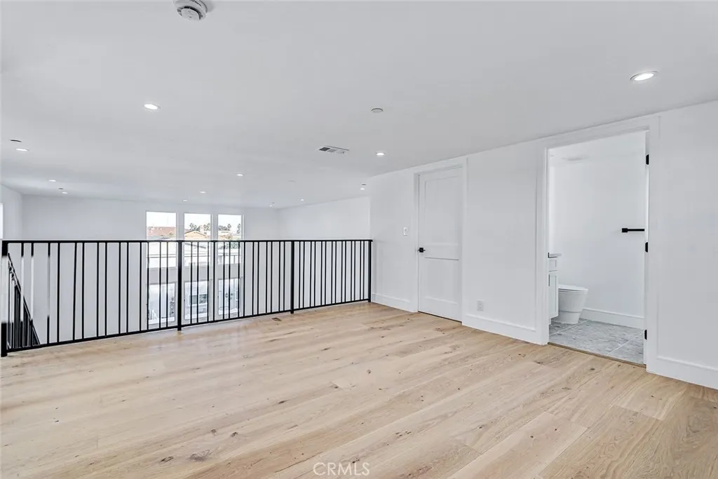 2007 Blossom Lane, Redondo Beach, California 90278 home-pic-24
