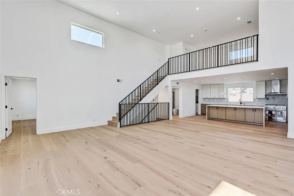 2009 Blossom Lane, Redondo Beach, California 90278 home-pic-3