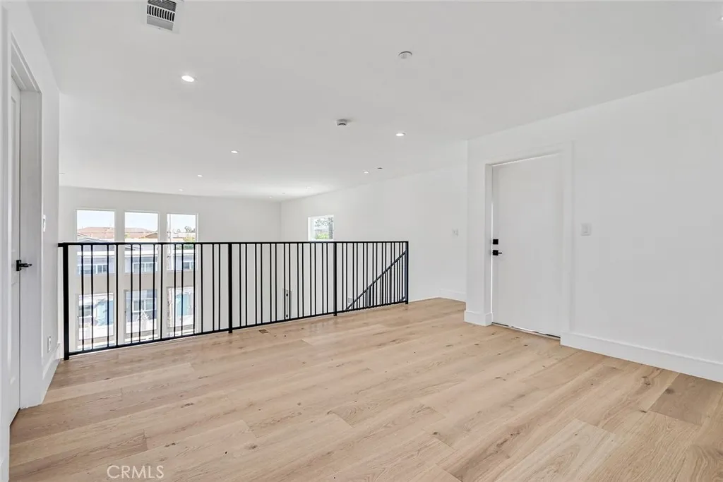 2009 Blossom Lane, Redondo Beach, California 90278 home-pic-32