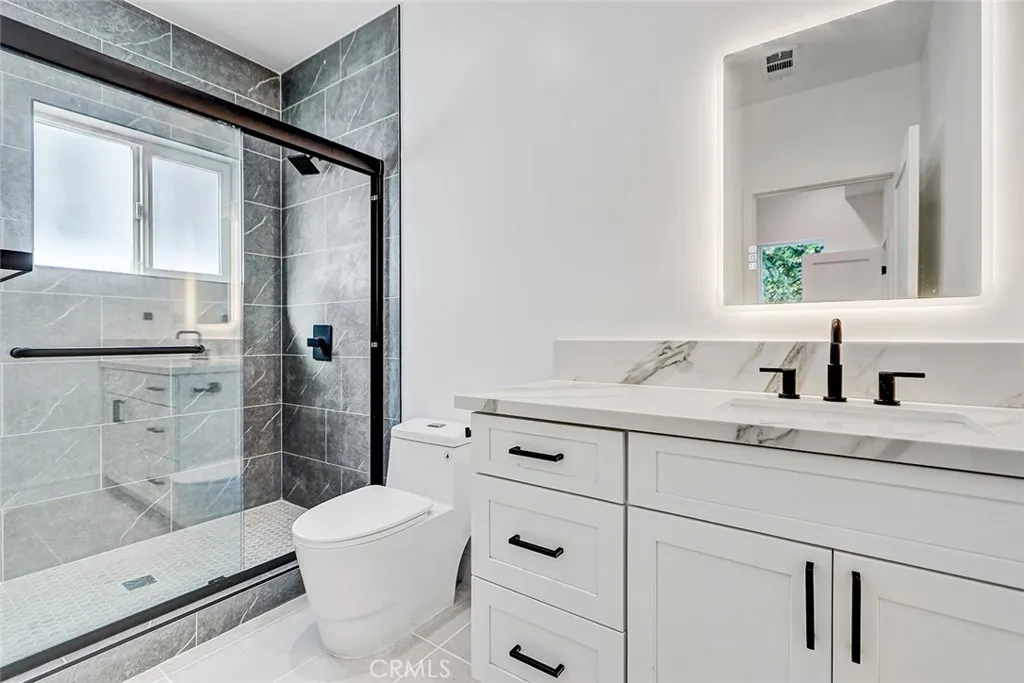 2009 Blossom Lane, Redondo Beach, California 90278 home-pic-25