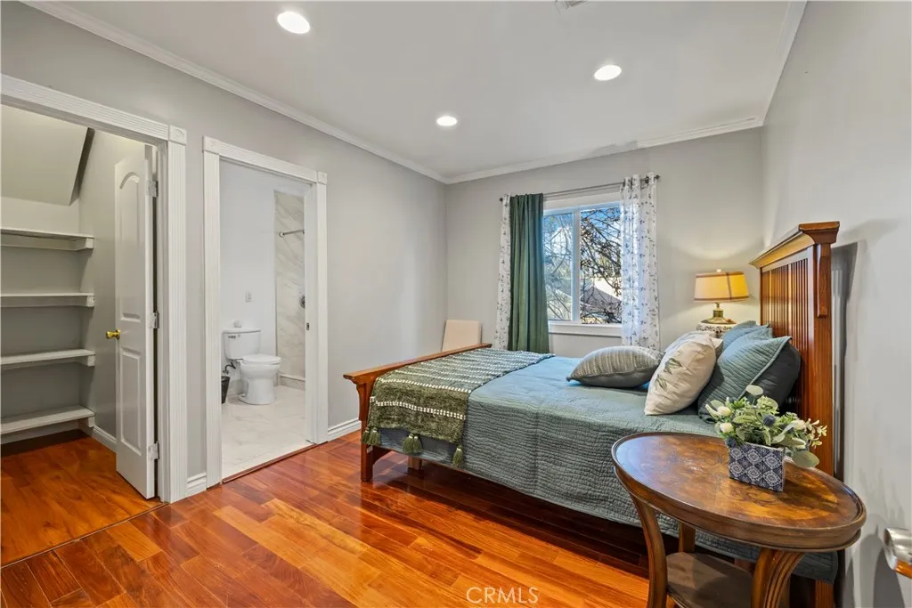 790 N El Molino, Pasadena, California 91104 home-pic-22