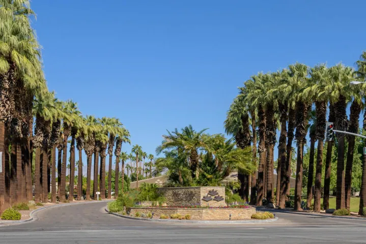 40_Palm_Valley_CC1_mls