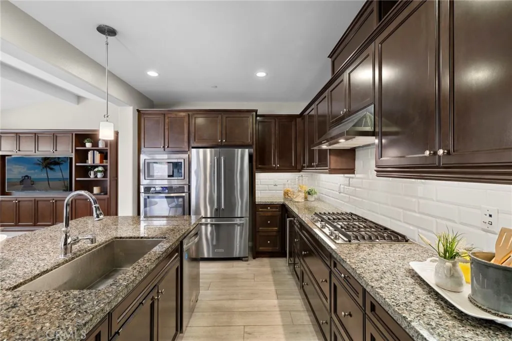 88 Cerrero Court, Rancho Mission Viejo, California 92694 home-pic-19