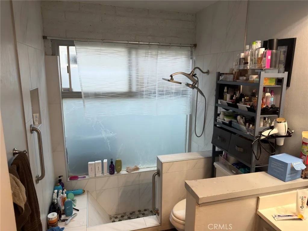 5118 Lakeview Avenue 4, Yorba Linda, California 92886 home-pic-5