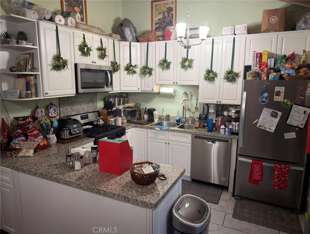 5118 Lakeview Avenue 4, Yorba Linda, California 92886 home-pic-10