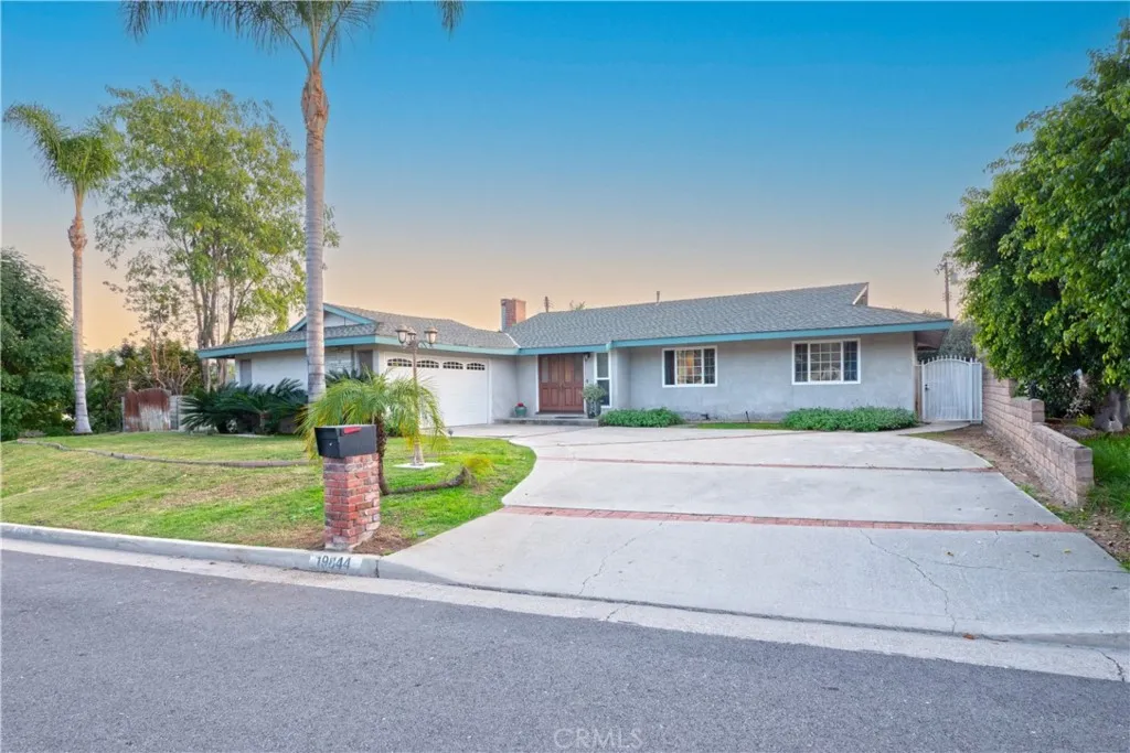 19844 Squire, Covina, California 91724 home-pic-2