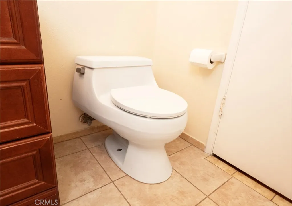 19844 Squire, Covina, California 91724 home-pic-27