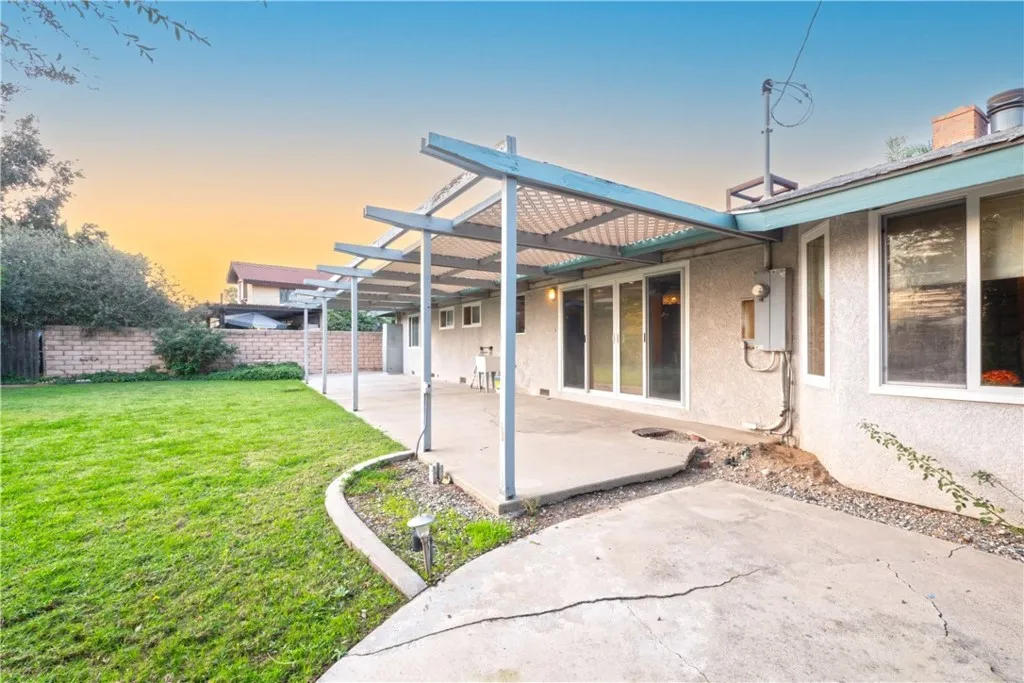 19844 Squire, Covina, California 91724 home-pic-42