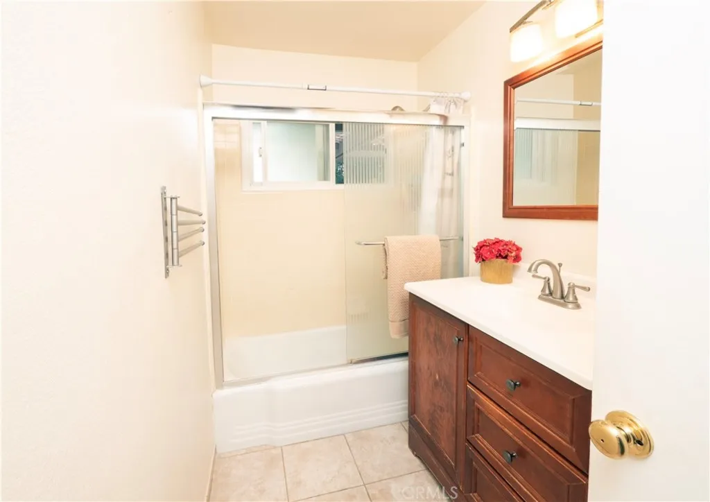 19844 Squire, Covina, California 91724 home-pic-23