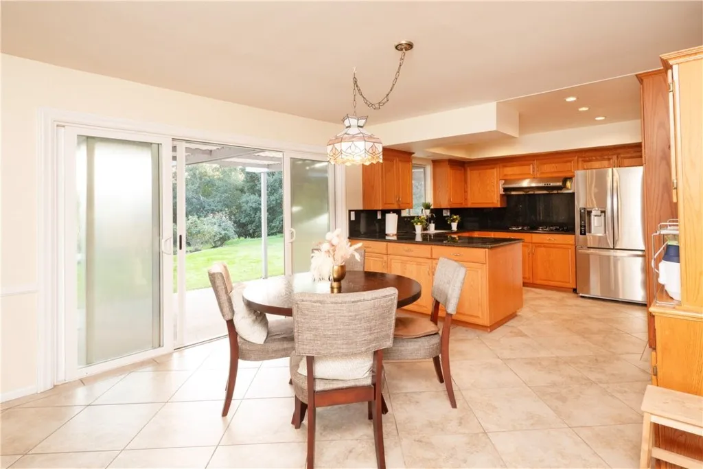 19844 Squire, Covina, California 91724 home-pic-11