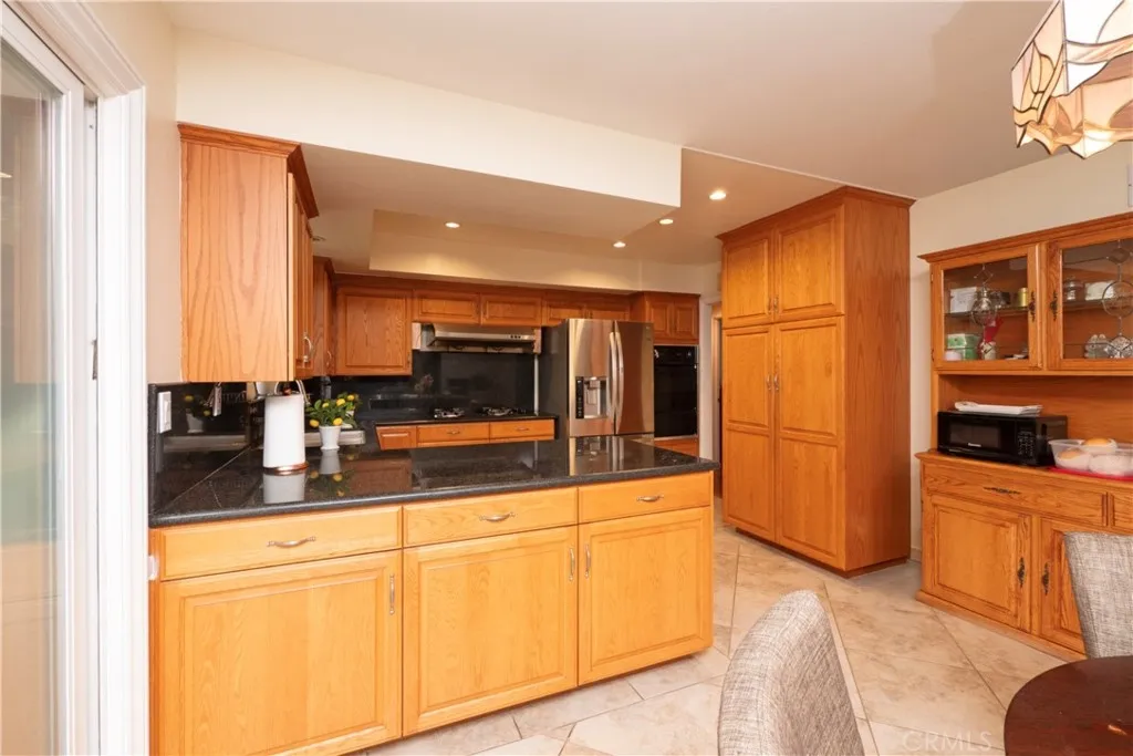 19844 Squire, Covina, California 91724 home-pic-17