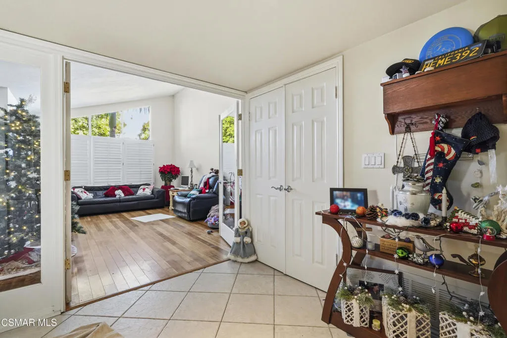 29148 Hillrise Drive, Agoura Hills, California 91301 home-pic-7