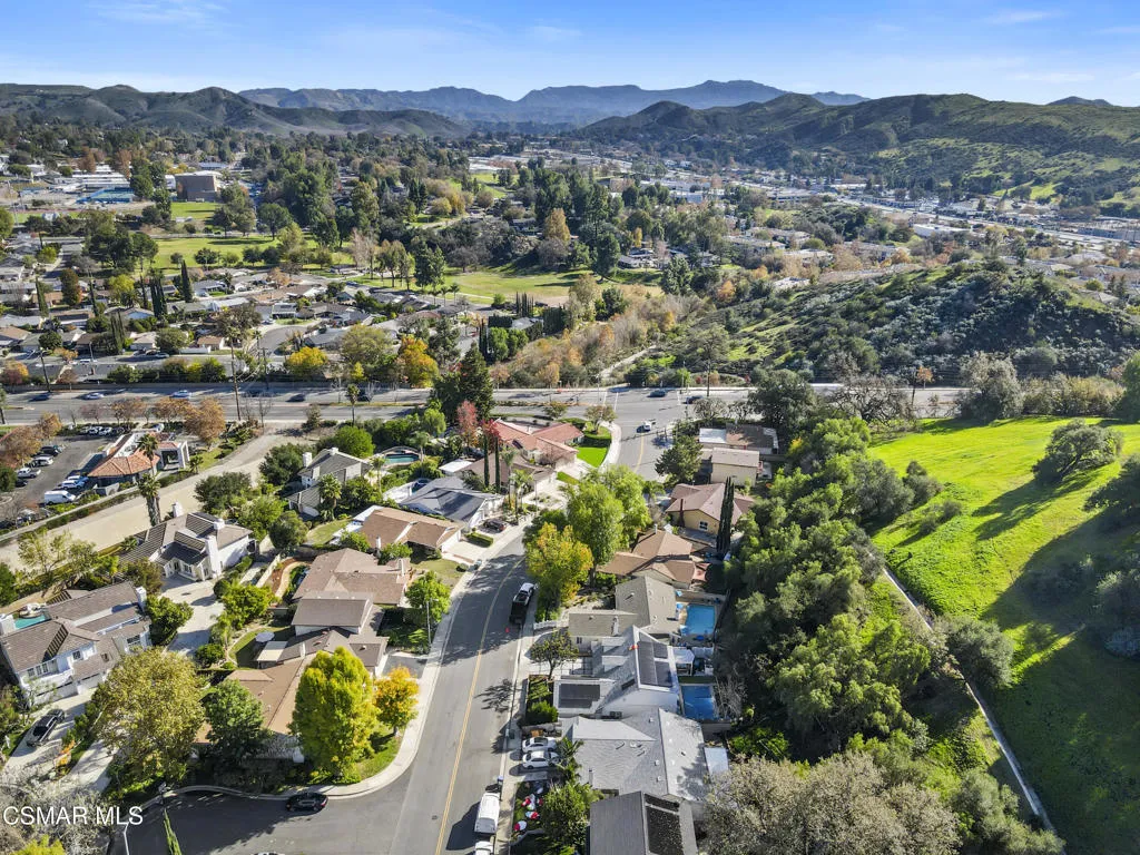 29148 Hillrise Drive, Agoura Hills, California 91301 home-pic-34