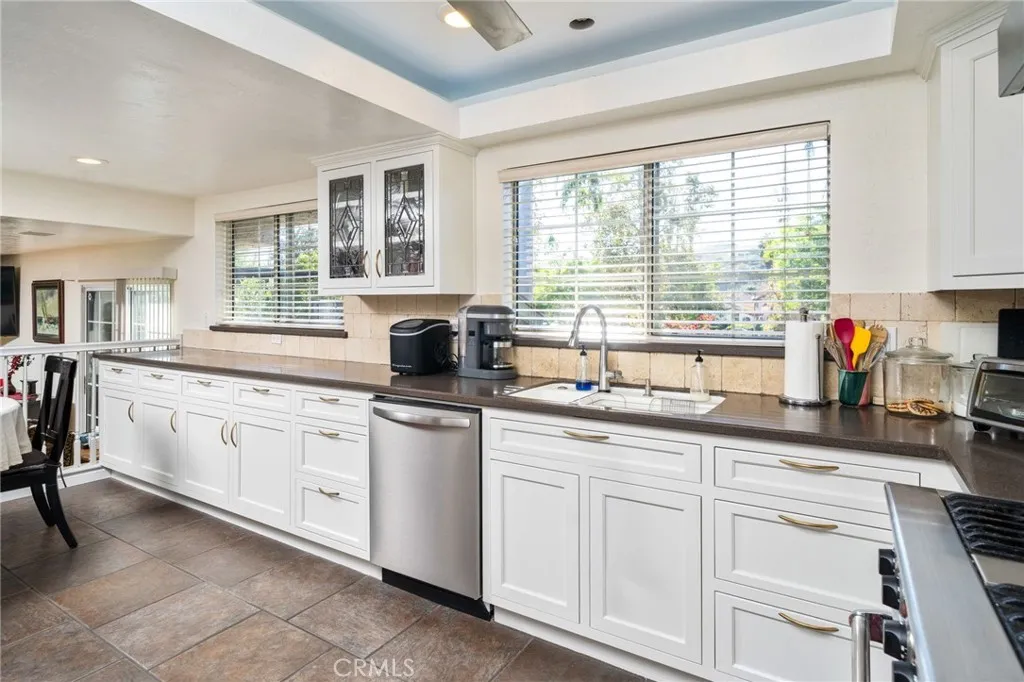 12 Quail Creek Lane, Pomona, California 91766 home-pic-8