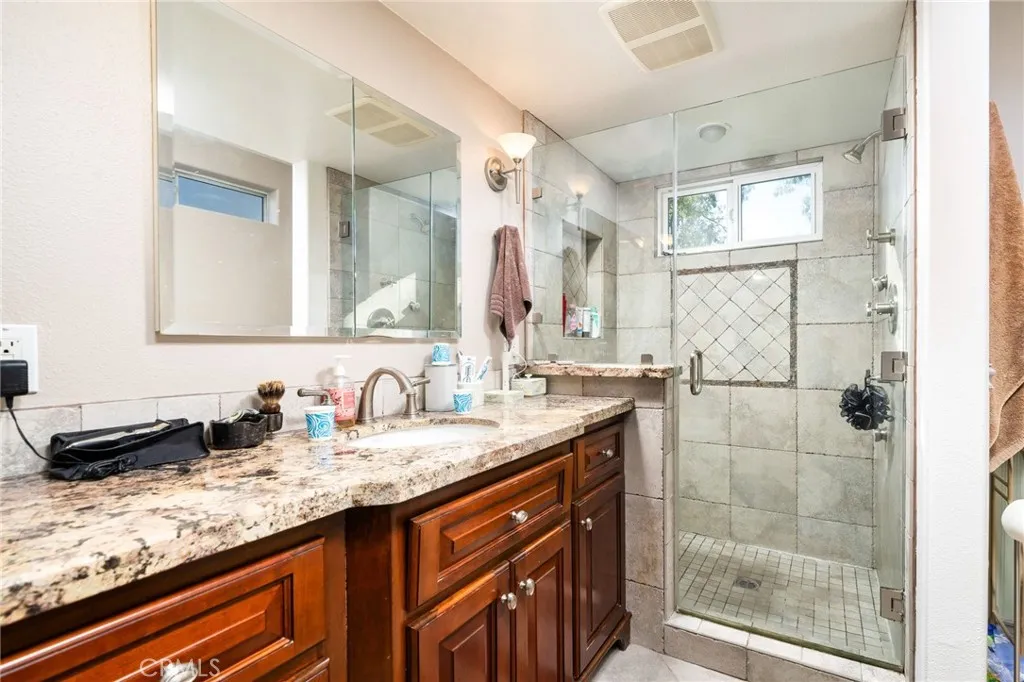 12 Quail Creek Lane, Pomona, California 91766 home-pic-17