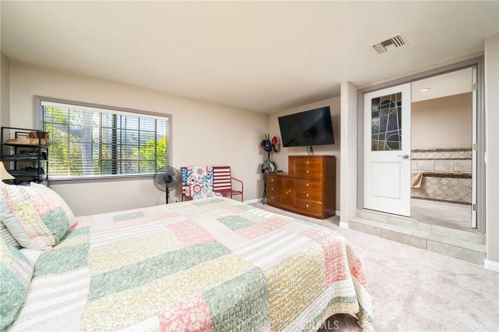 12 Quail Creek Lane, Pomona, California 91766 home-pic-15