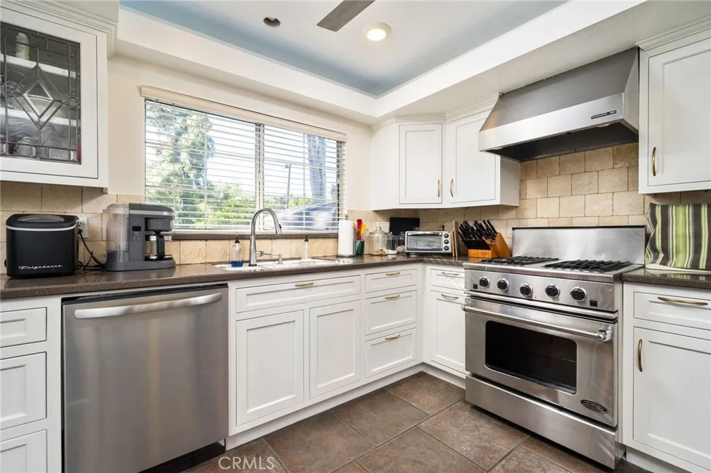 12 Quail Creek Lane, Pomona, California 91766 home-pic-6