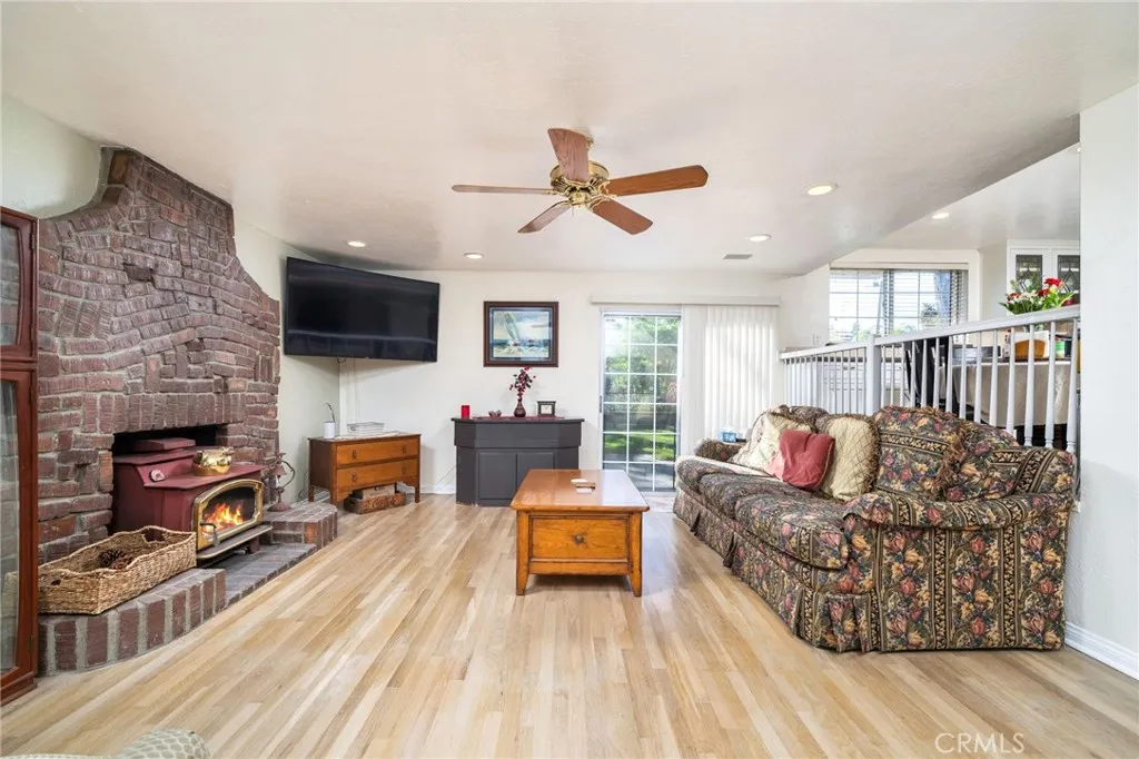 12 Quail Creek Lane, Pomona, California 91766 home-pic-3
