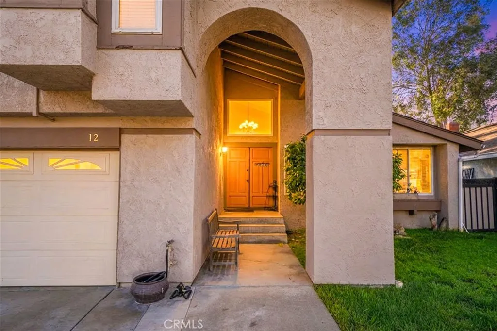 12 Quail Creek Lane, Pomona, California 91766 home-pic-2