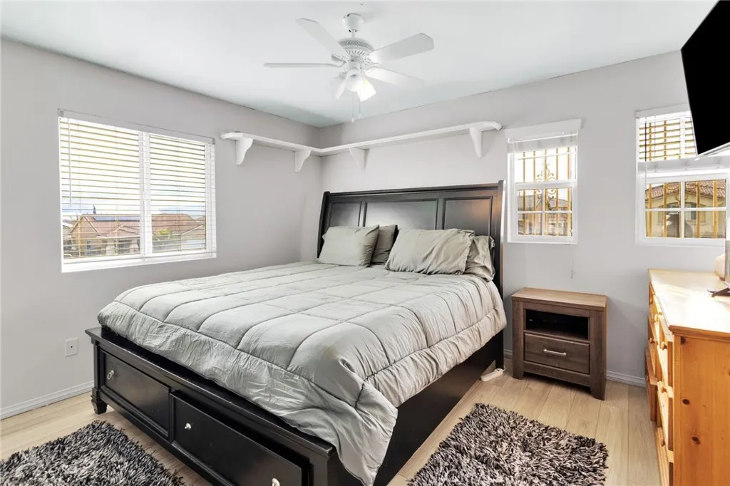 13888 Chestnut, Victorville, California 92392 home-pic-36