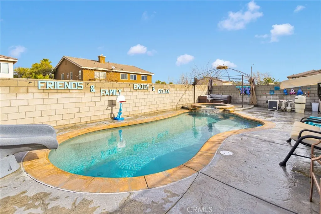 13888 Chestnut, Victorville, California 92392 home-pic-54