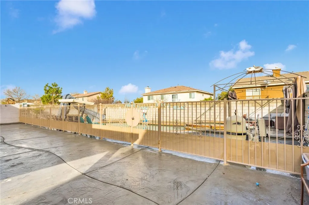 13888 Chestnut, Victorville, California 92392 home-pic-46
