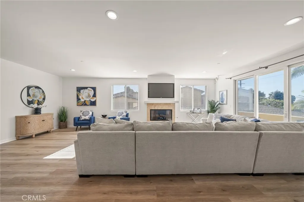 204 N Prospect B, Redondo Beach, California 90277 home-pic-8