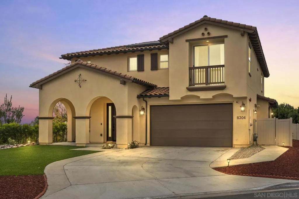 8304 The Grant Place, Bonita, California 91902 home-pic-2