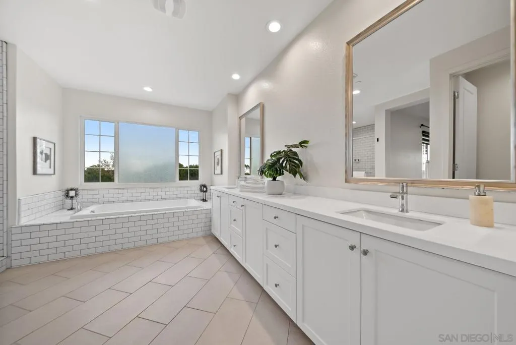 8304 The Grant Place, Bonita, California 91902 home-pic-25