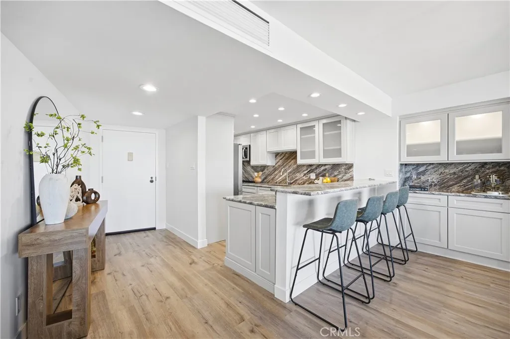 4316 Marina City 633, Marina Del Rey, California 90292 home-pic-6