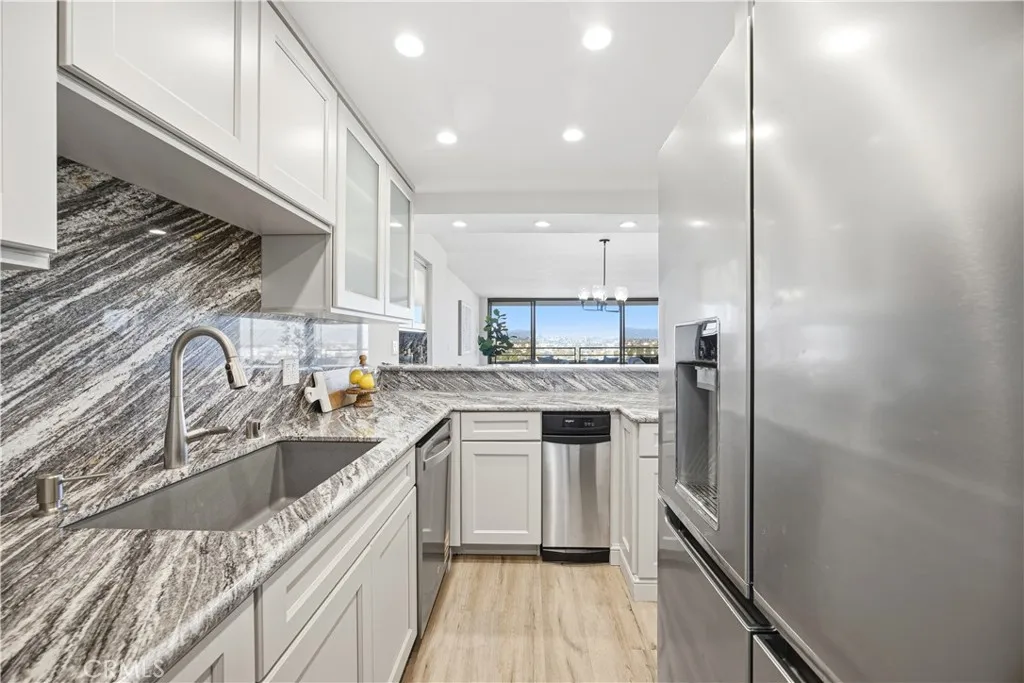 4316 Marina City 633, Marina Del Rey, California 90292 home-pic-8