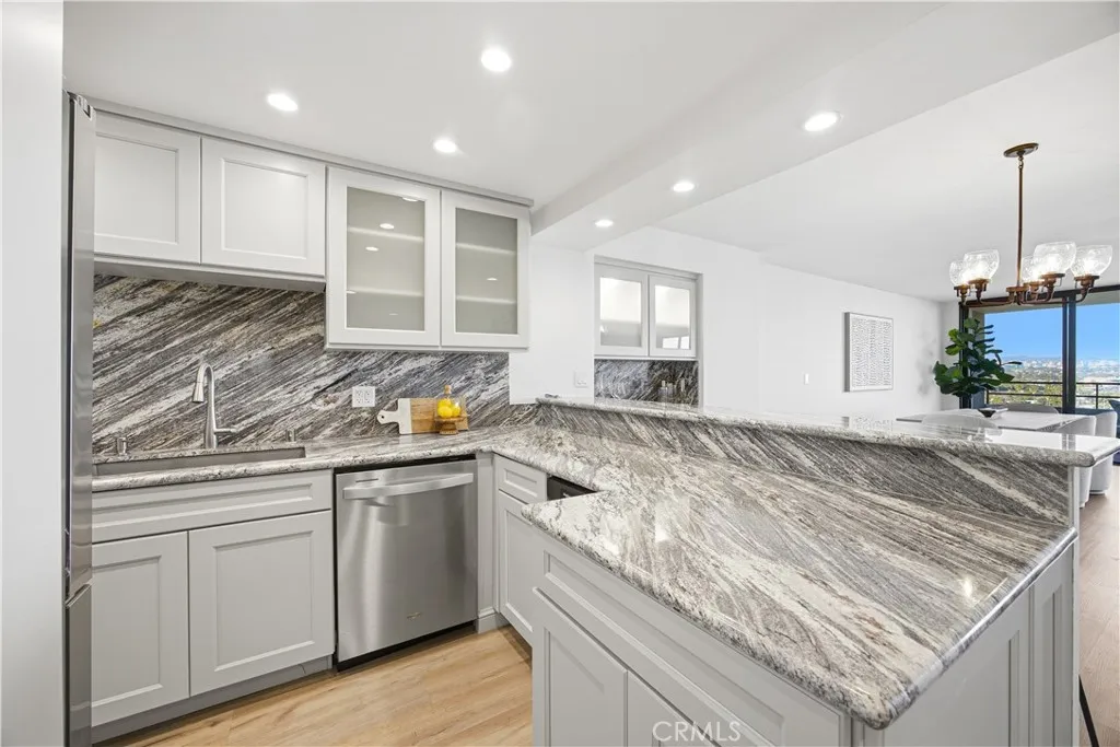 4316 Marina City 633, Marina Del Rey, California 90292 home-pic-7
