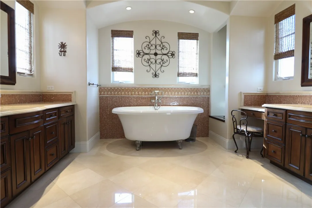 1119 Pine, Huntington Beach, California 92648 home-pic-24