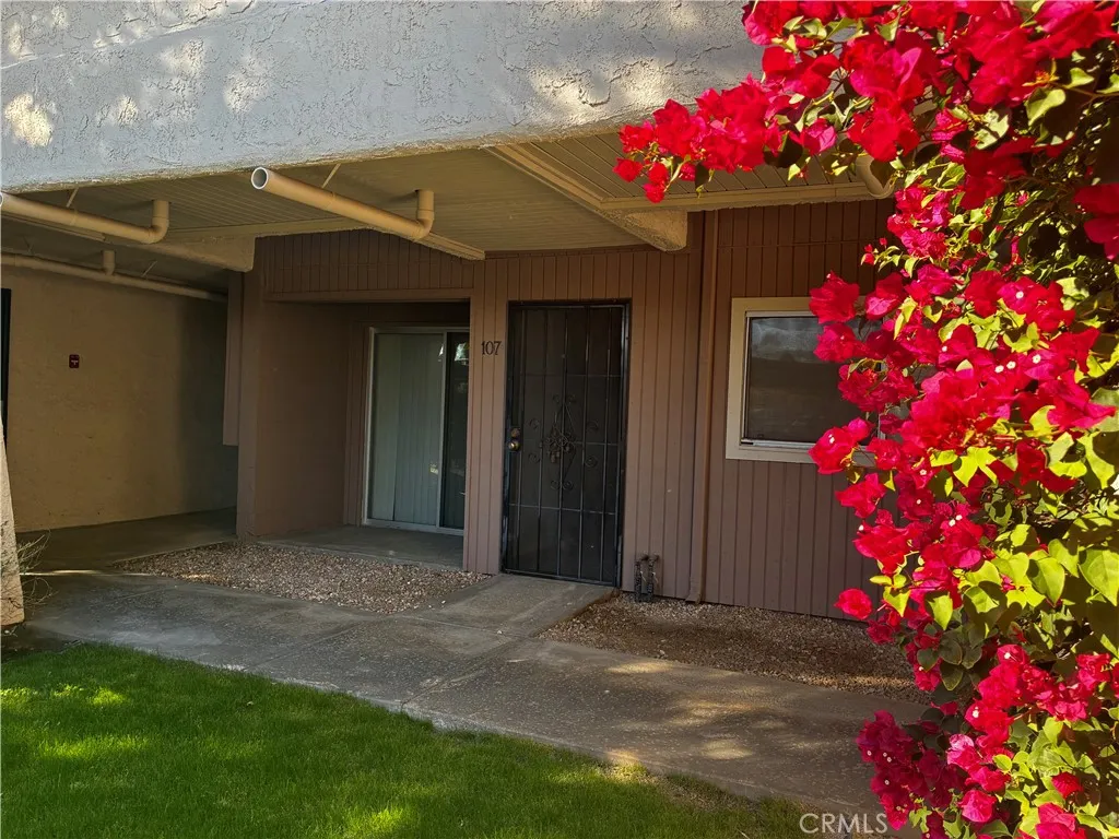 575 N Villa Court 107, Palm Springs, California 92262 home-pic-0