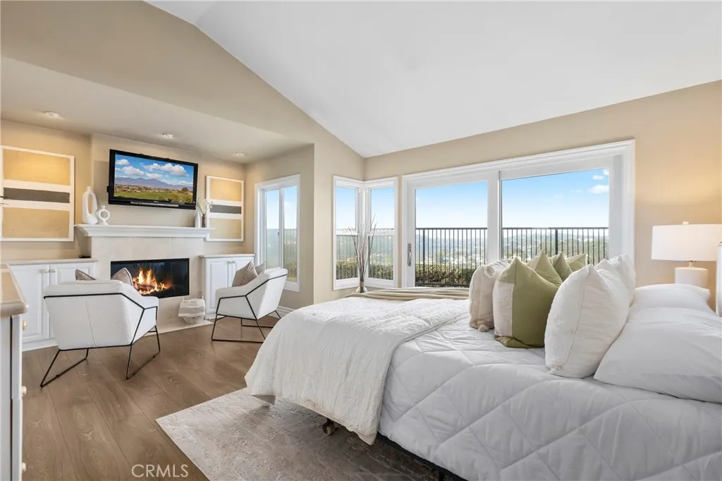 9 Marblehead, Laguna Niguel, California 92677 home-pic-16