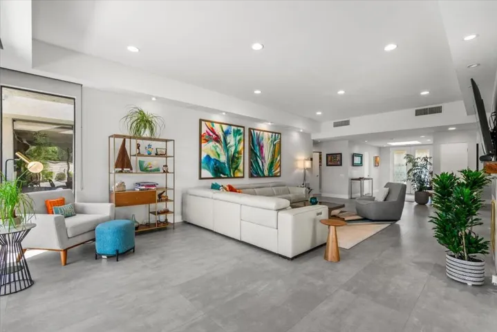 15-59 Cornell Drive-32